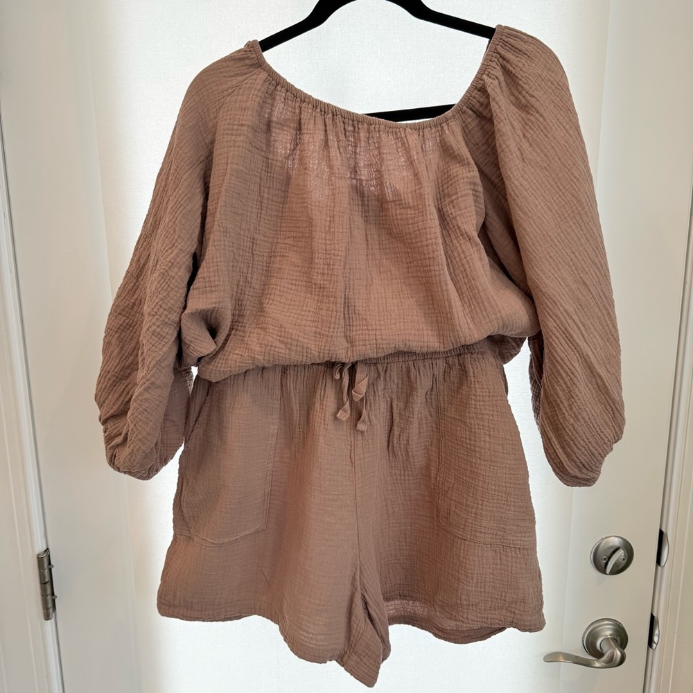 bobi Los Angeles Women's Two Piece Short/Top Set. Top L, Bottom XL